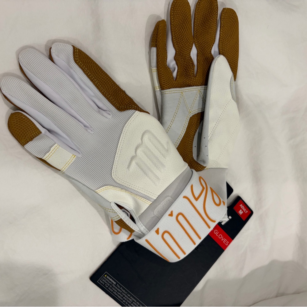 Marucci adult medium batting gloves